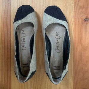 TOMS Ballet Flat, tan and black